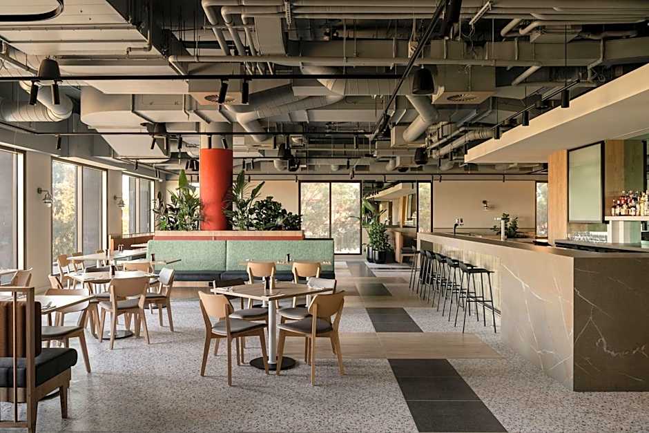 Courtyard by Marriott Perth, Murdoch