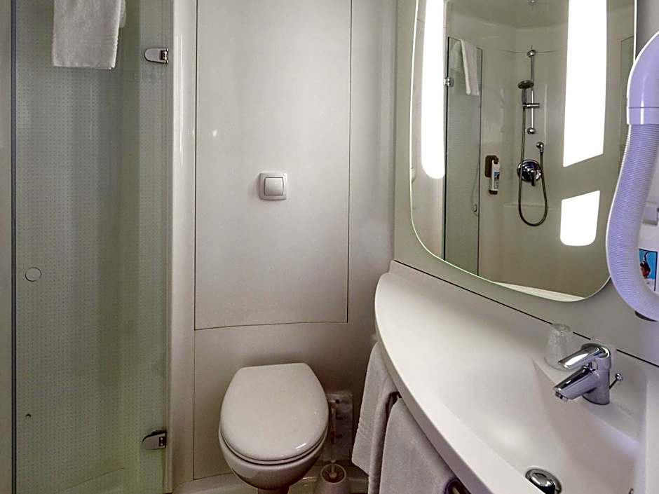ibis Cholet