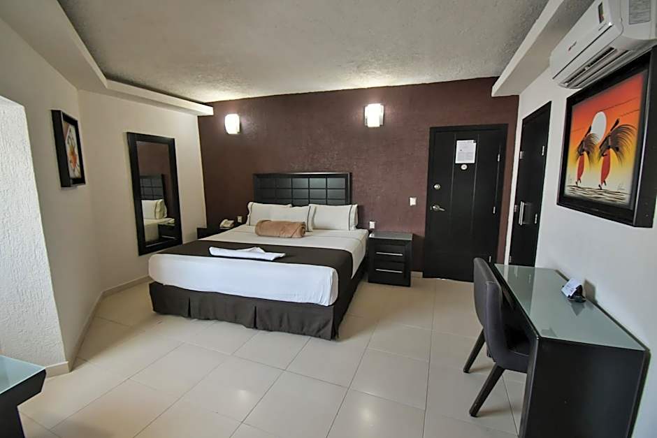 HOTEL PORTONOVO PLAZA GUADALAJARA