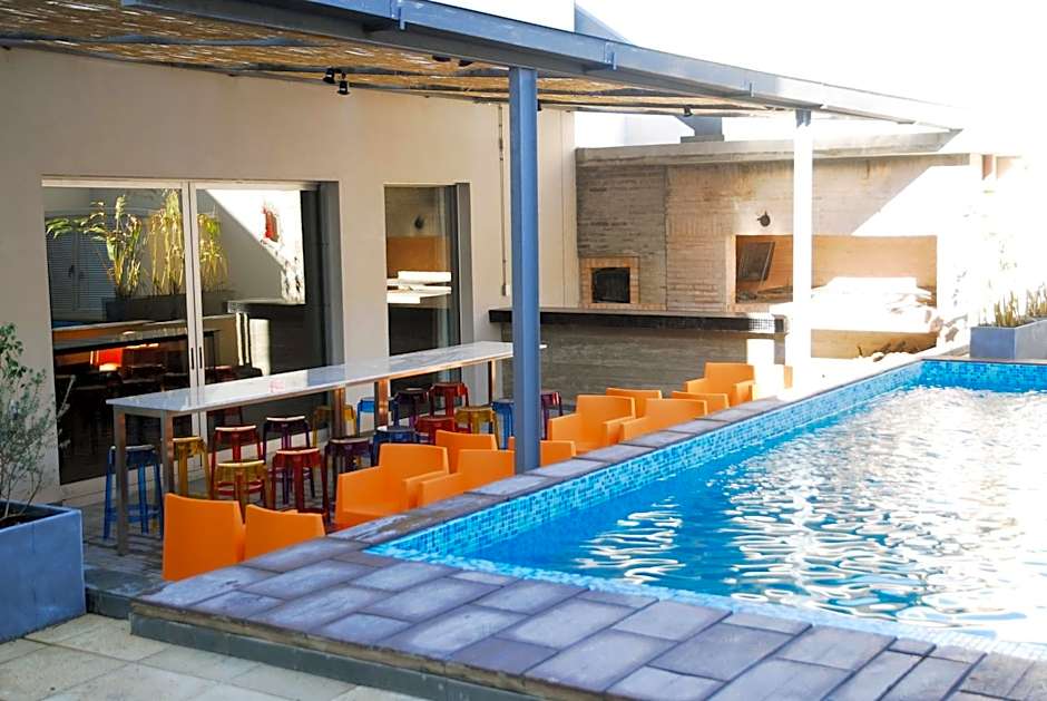 Regency Way Montevideo Hotel