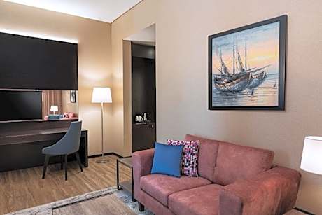 Junior Suite, (20% Discount on F&B outlet, A bottle of selected Beverage)