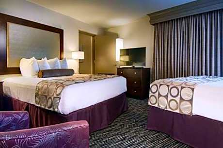 Queen Suite with Two Queen Beds and Sofa Bed