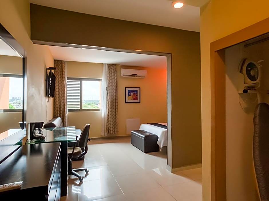 Veracruz Suites Hotel