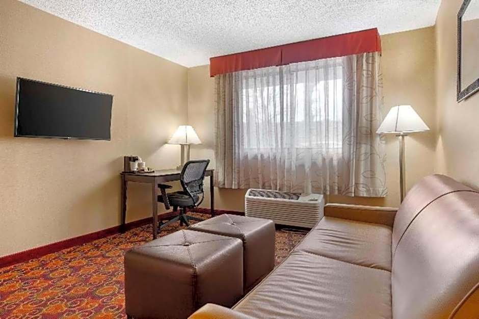 Best Western Plus The Inn At Sharon/Foxboro