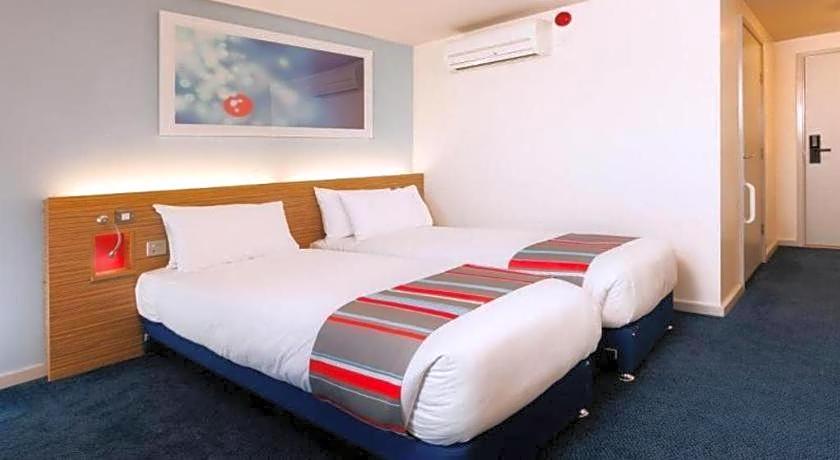 Travelodge Bromborough