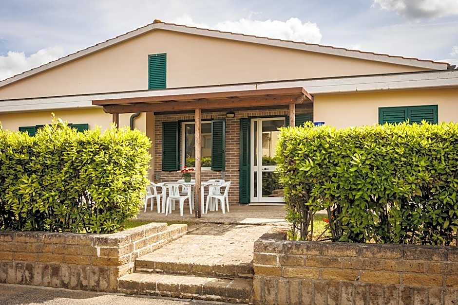 Villaggio Turistico La Cecinella