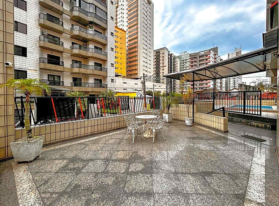 Excelente apto a 170m da Praia da Aviacao SP