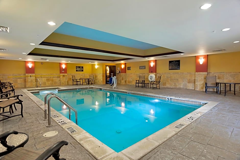 Holiday Inn Express Hotel & Suites DFW West - Hurst