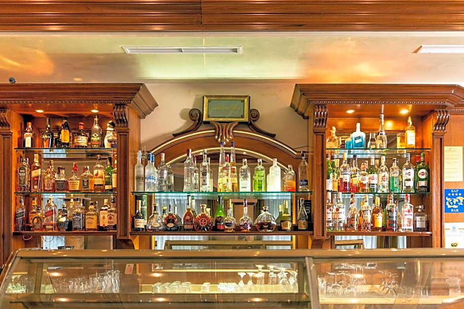 Festa Winter Palace Hotel