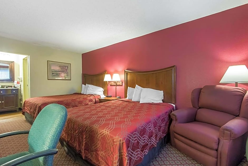 Econo Lodge Inn & Suites Joplin