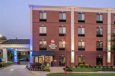 Best Western Plus College Park Hotel