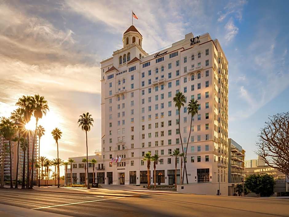 Fairmont Breakers Long Beach