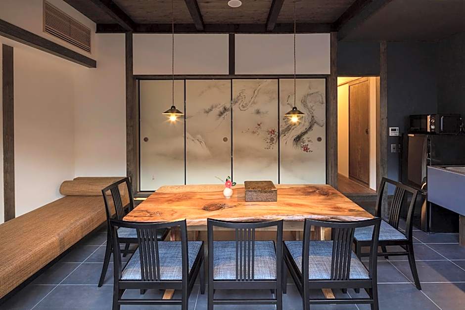 Yoitsubaki Machiya House