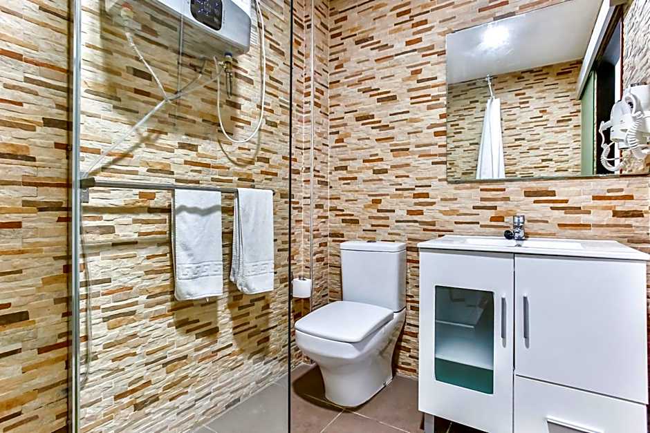 Laramond Barcelona Rooms
