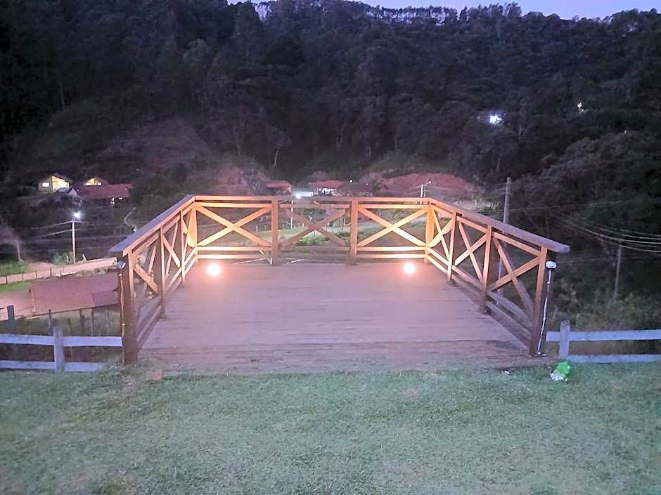 Chalé monte verde com hidromassagem