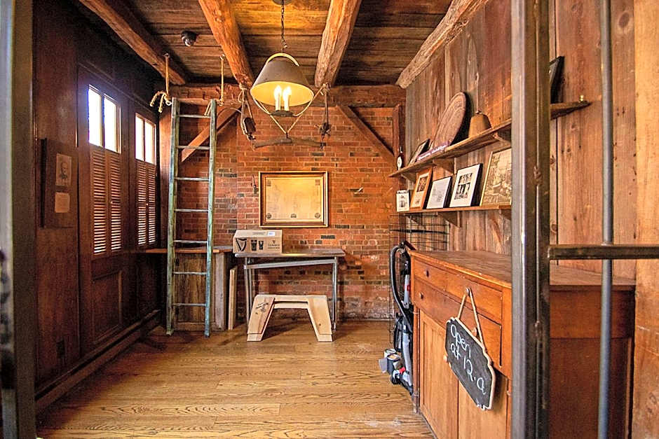 Country Squire inn and suites