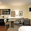 Candlewood Suites Lenexa - Overland Park Area By IHG