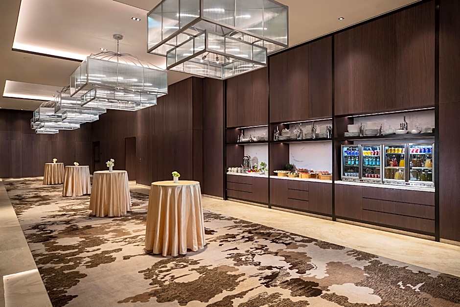 Renaissance by Marriott Taipei Shihlin Hotel