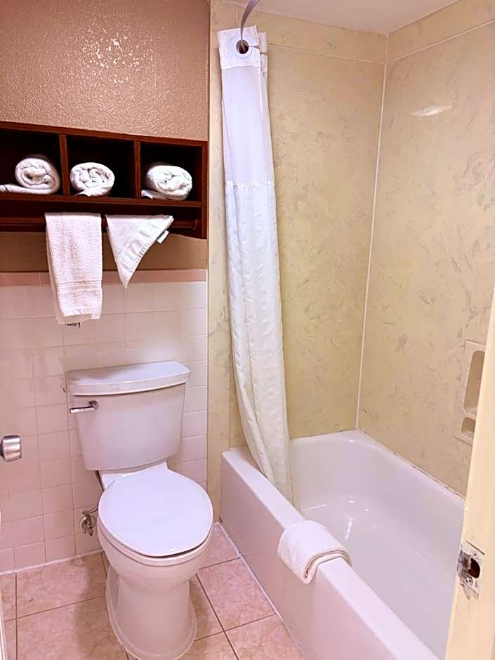 Express Inn & Suites Houston Katy