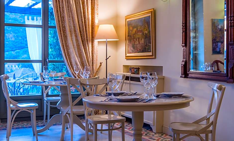 Pirrion Wellness Boutique Hotel