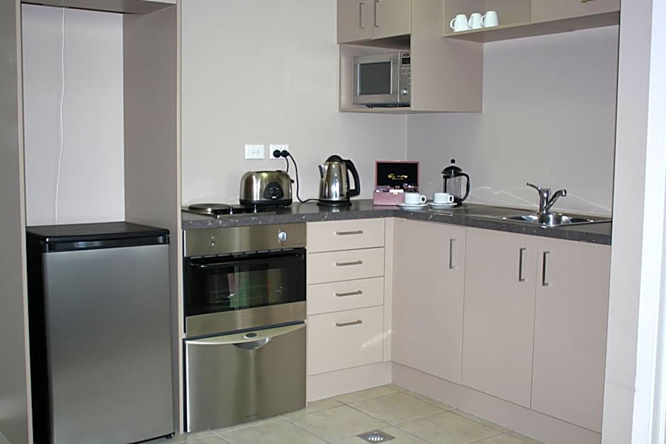 Quest On Ward Serviced Apartments