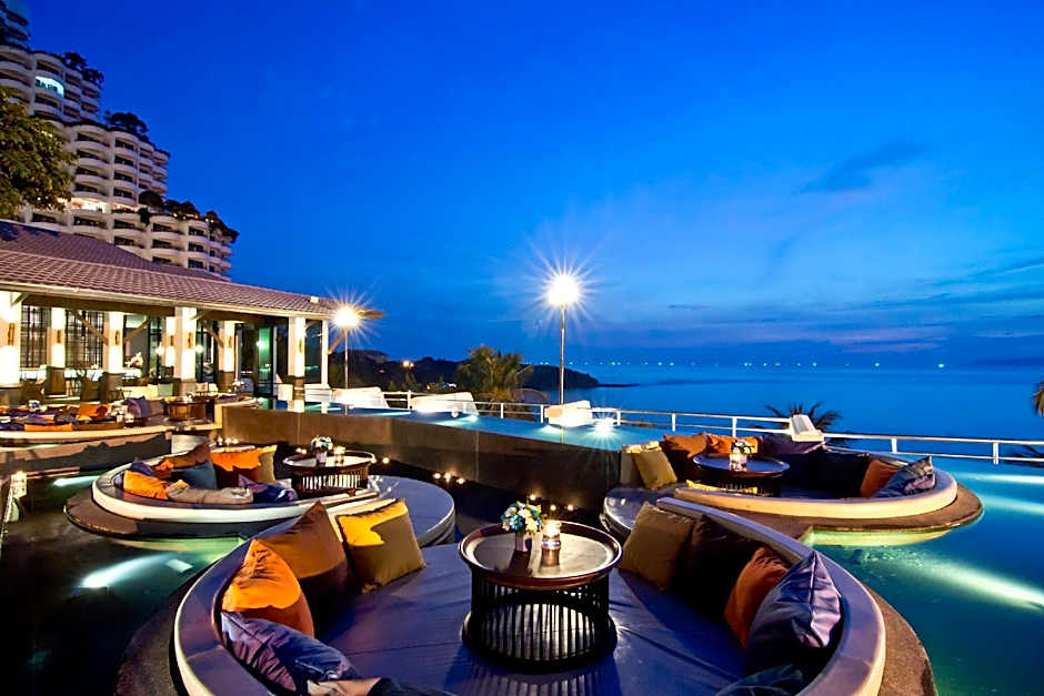 Seven Sea Condo & Water Park Pattaya By the Sea