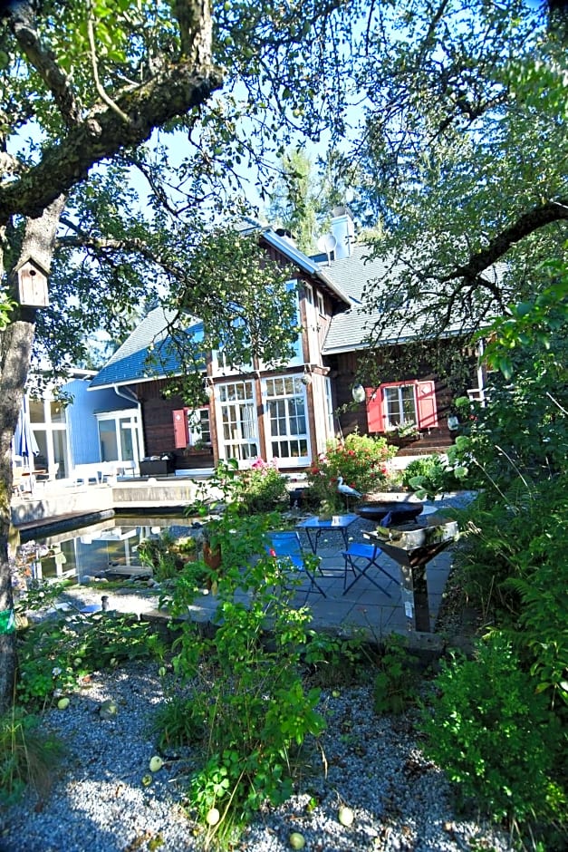 Naturforsthaus Eddas Zimmer für Hunde - und naturverbundene Menschen