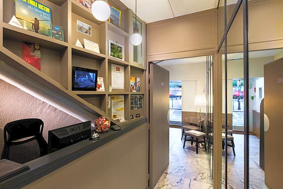 Contact Hotel Alize Montmartre