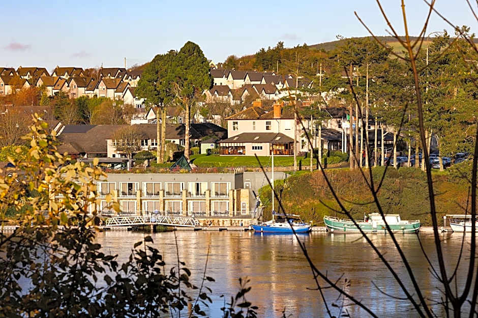 The Lakeside Hotel & Leisure Centre