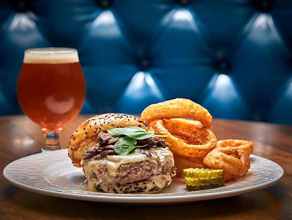 Graduate by Hilton Minneapolis