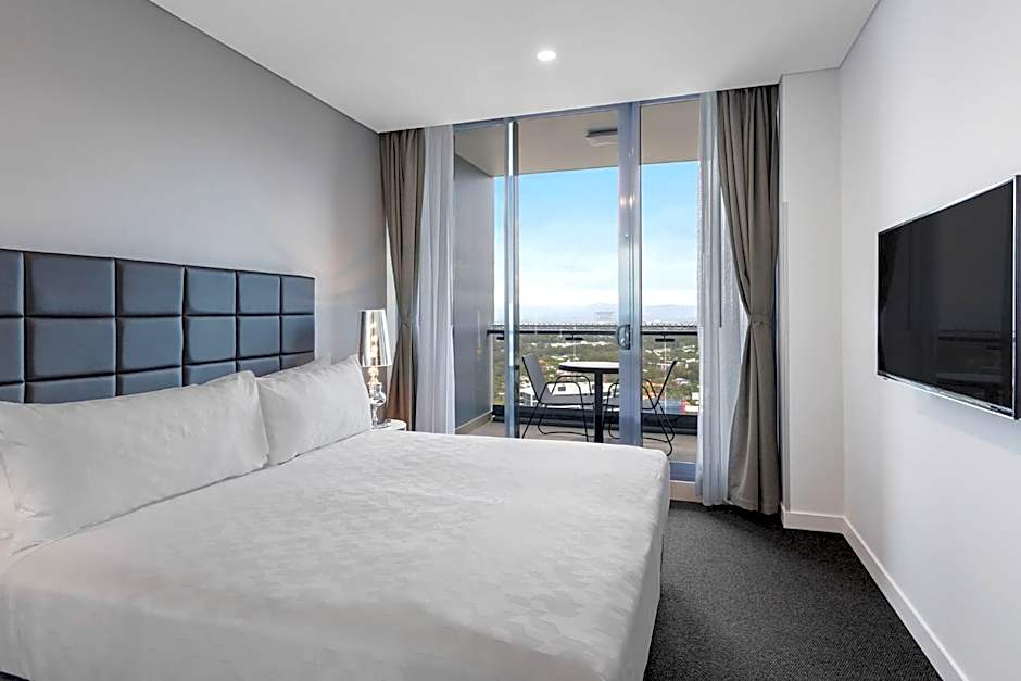 Meriton Suites Southport