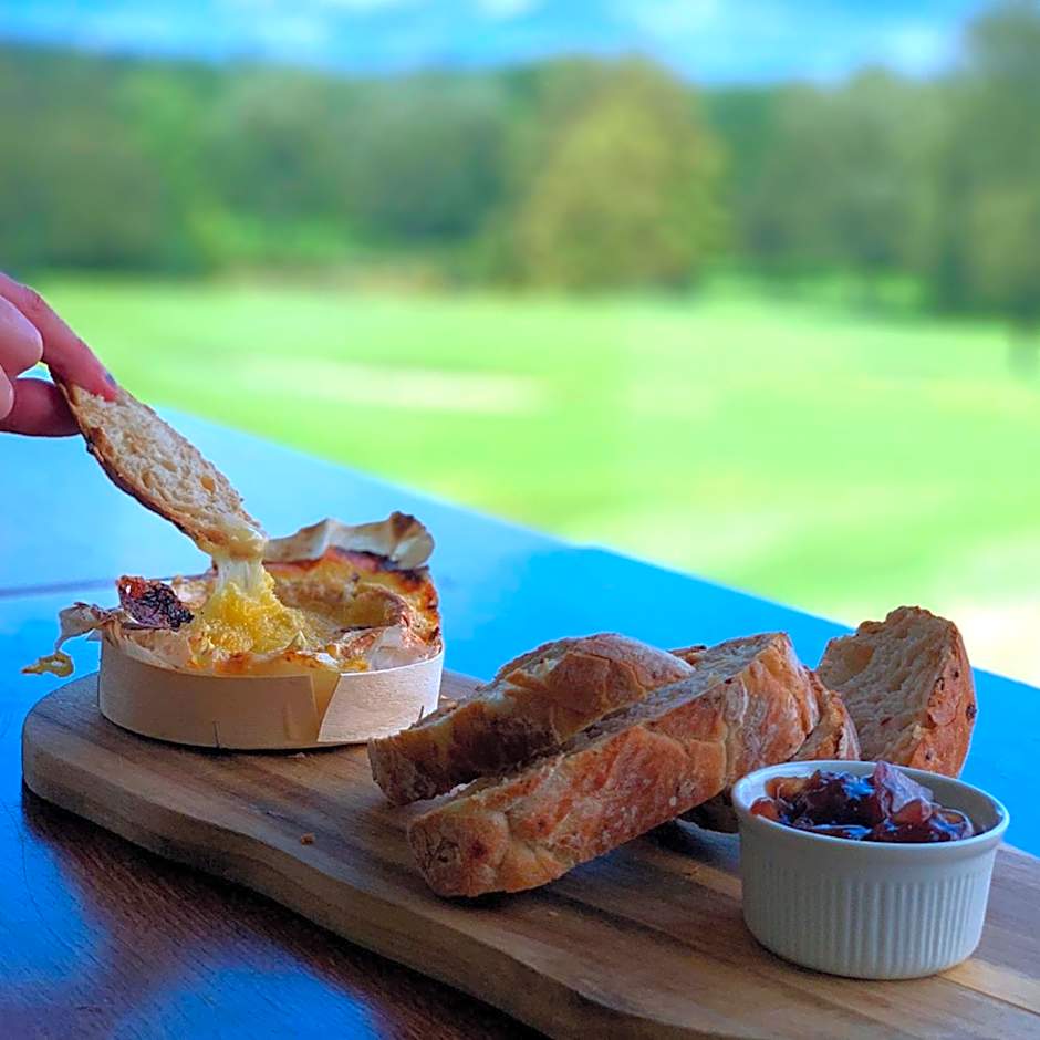 Sandford Springs Hotel and Golf Club