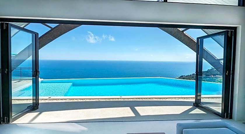 Villa Moonshadow
