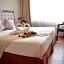 Aura One Hotel