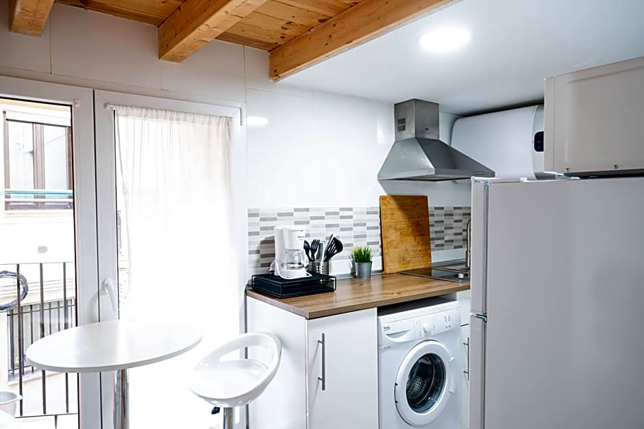 Apartamentos GO - Leopoldo Cano Center