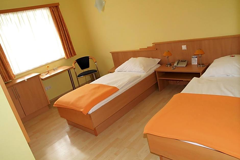 Hotel Highway - Bed & Breakfast