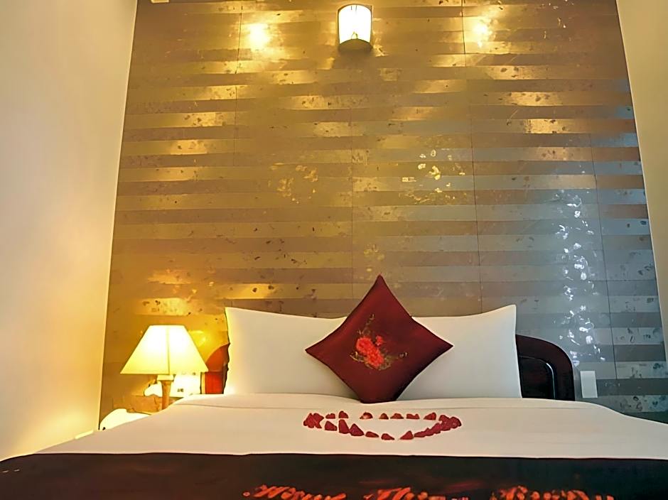Ruby Hotel