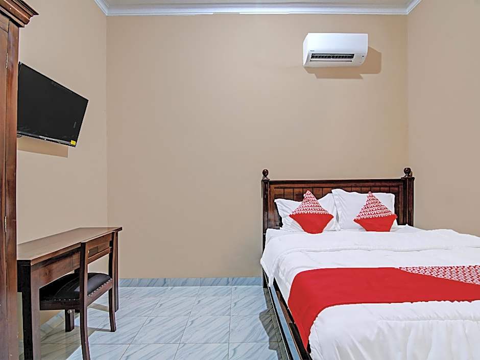 OYO 92176 Sandira Syariah