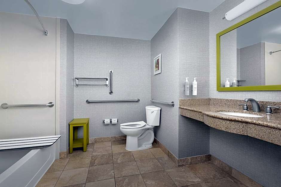 Hampton Inn By Hilton & Suites Durham North I-85