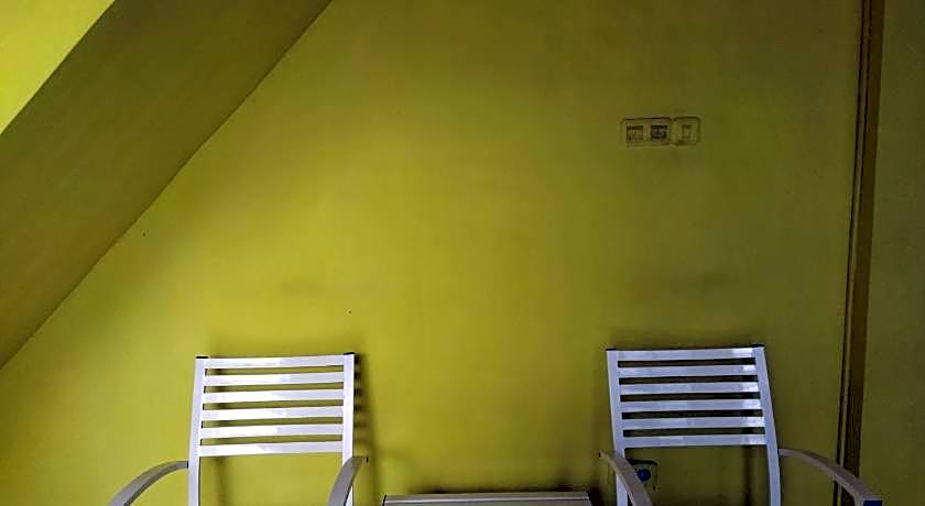 Hotel O Penginapan Permata Hijau Syariah Near Bukit Teletubbies