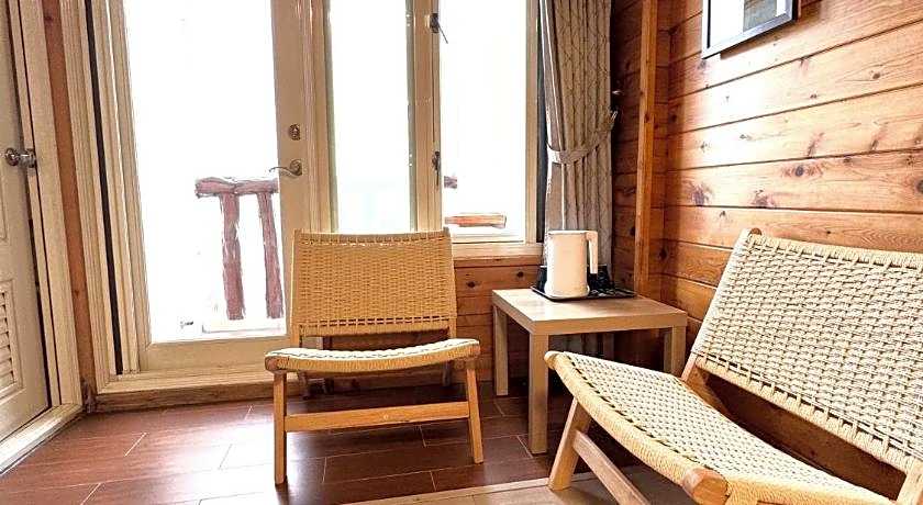 Dindai Glass Vacation Villa