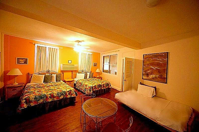 Casa del Caribe Inn