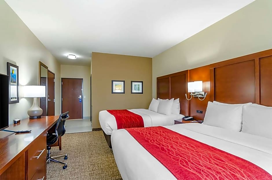 Comfort Inn & Suites Salina North