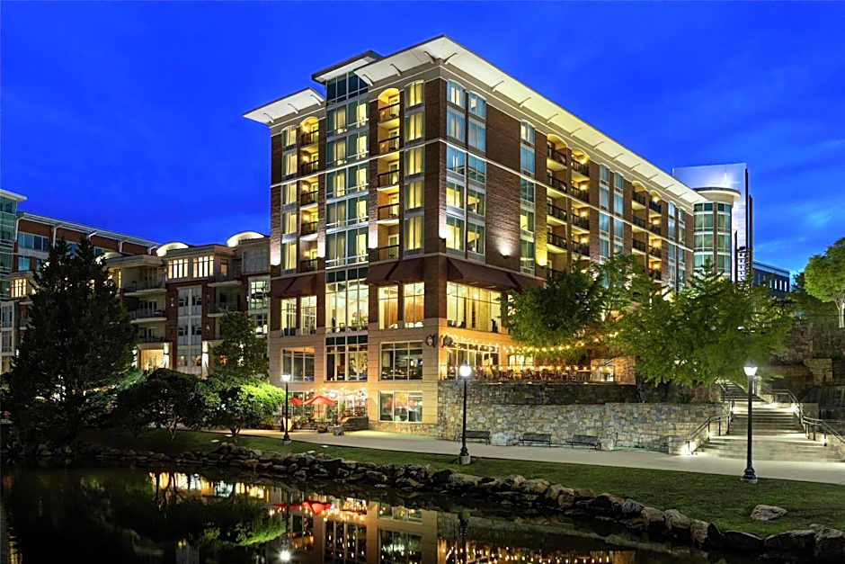 Hampton Inn By Hilton & Suites Greenville-Downtown-Riverplace
