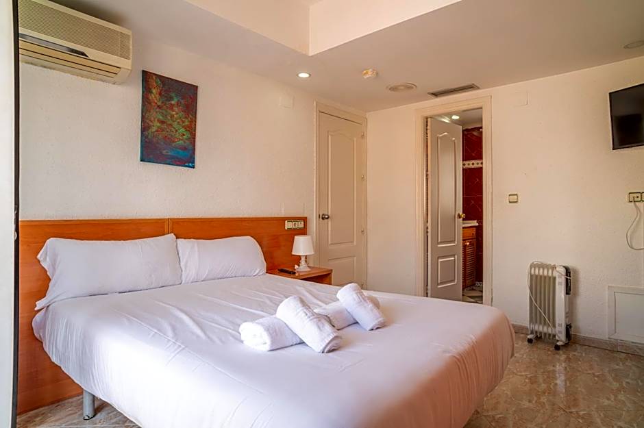 Ella Torremolinos Centro