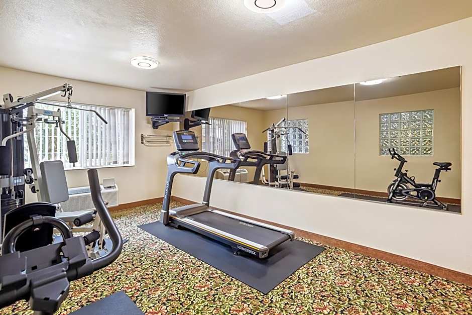 GuestHouse Inn & Suites Kelso