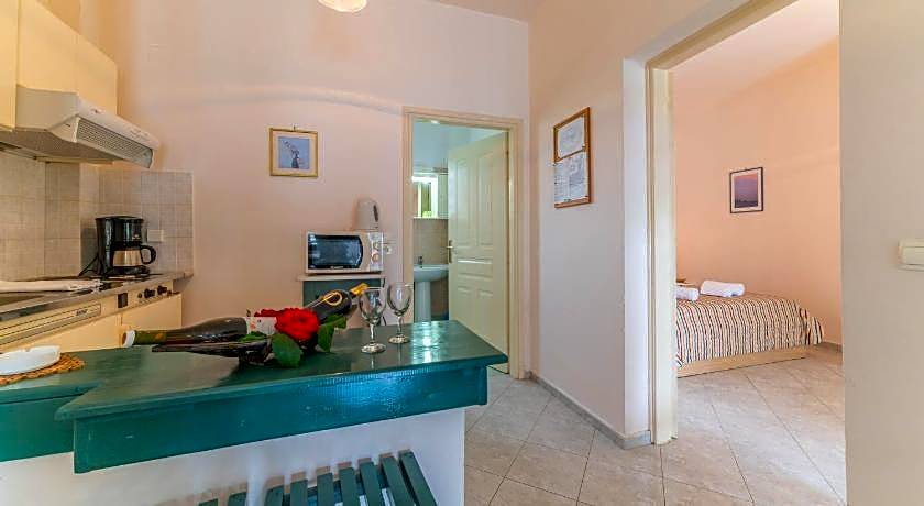 Kastro Studios Apartments