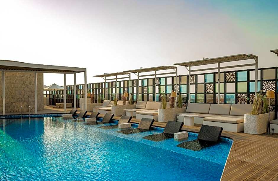 The House Hotel Al Khiran