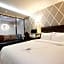 Avenue Hotel
