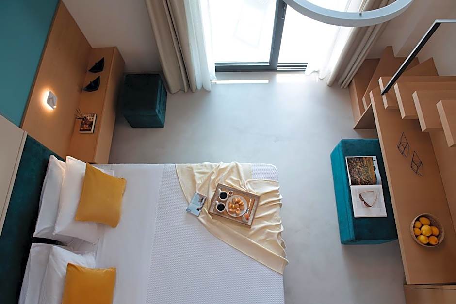 Chronos Hotel